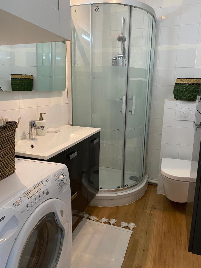 La De Léontine Appartement
